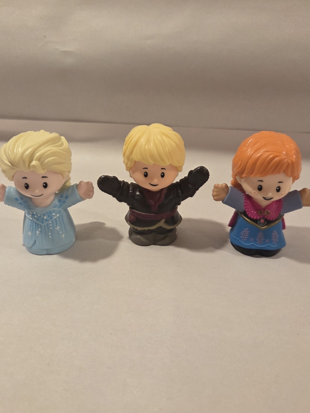 Fisher Price Little People Frozen Figure Set Of 3 Young Elsa Anna Kristoff